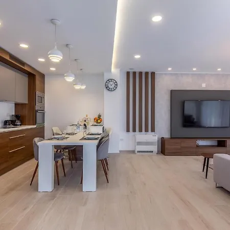 בית נופש Maestral *